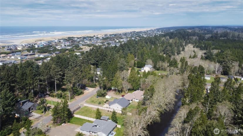 Property photo for 1301 321st, Ocean Park photo 38
