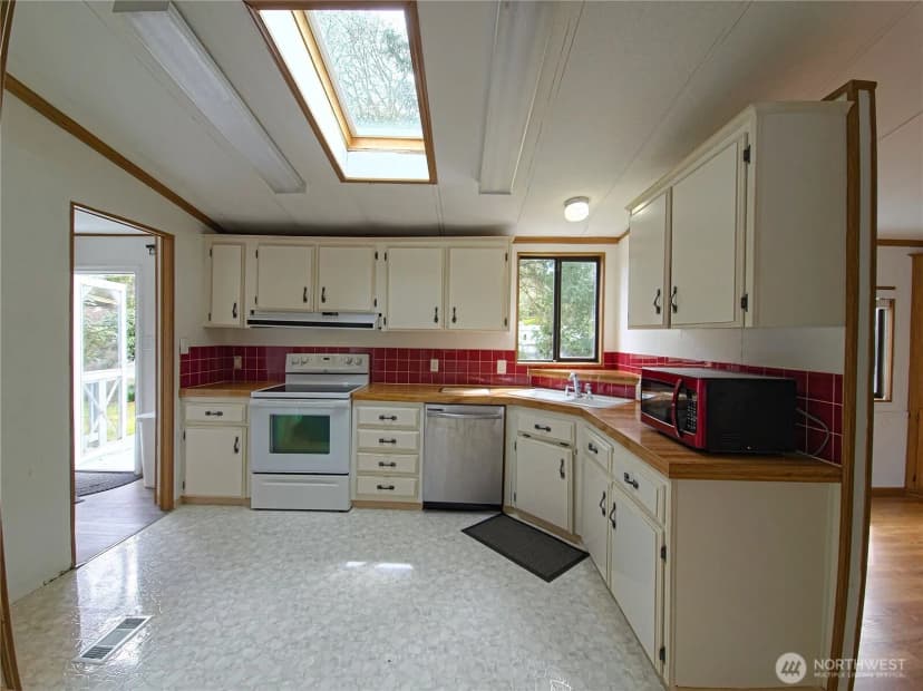 Property photo for 1301 321st, Ocean Park photo 10