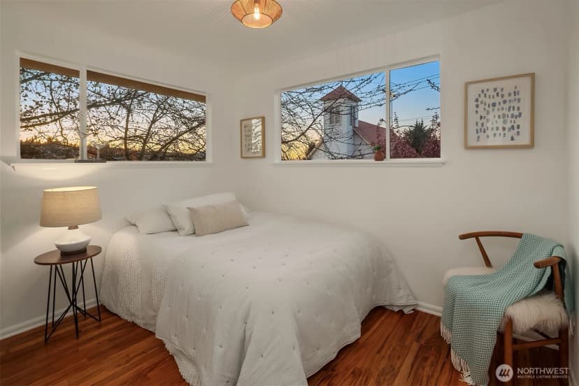 Property photo for 1403 W Dravus Street, Seattle photo 18