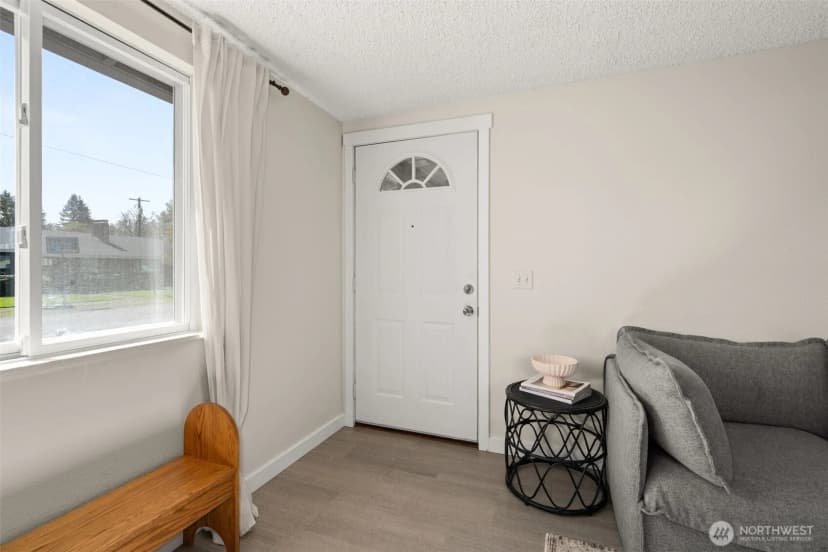 Property photo for 430 Maple Street, Toledo photo 5