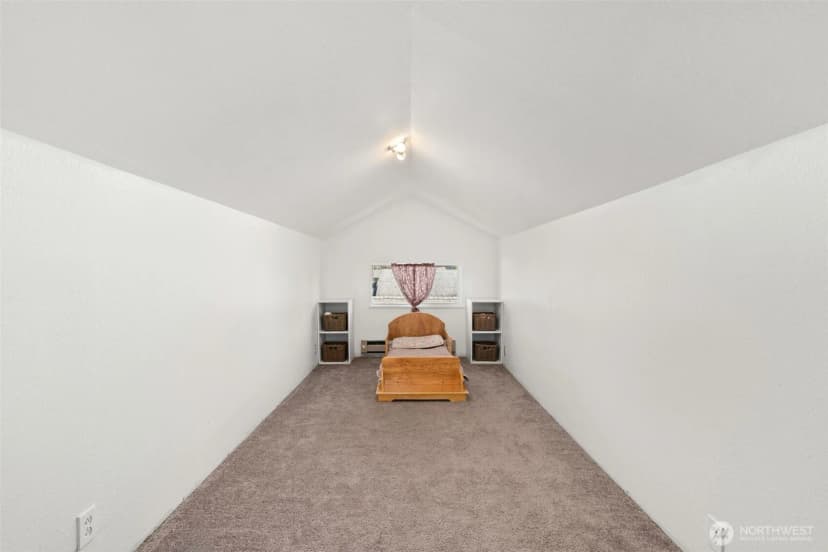 Property photo for 430 Maple Street, Toledo photo 18