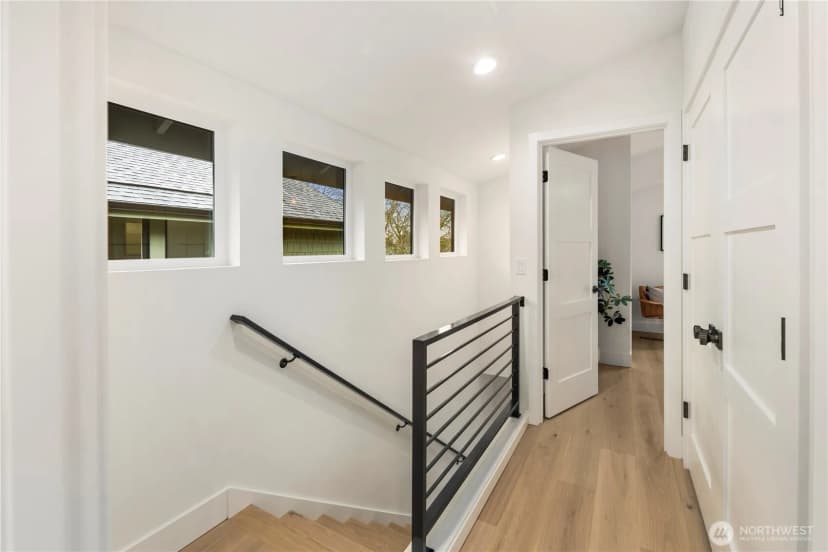 Property photo for 524 Ne 89th Street #b, Seattle photo 18