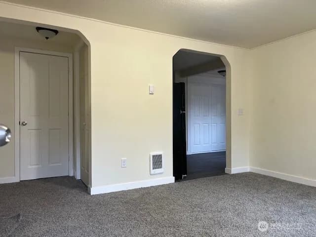 Property photo for 12524 Addison Street Sw, Lakewood photo 7