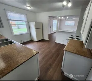 Property photo for 12524 Addison Street Sw, Lakewood photo 13
