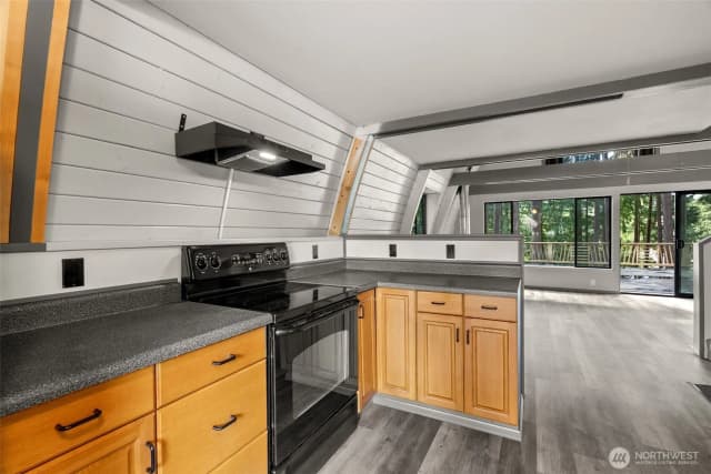 Property photo for 18821 68th Street E, Bonney Lake photo 4