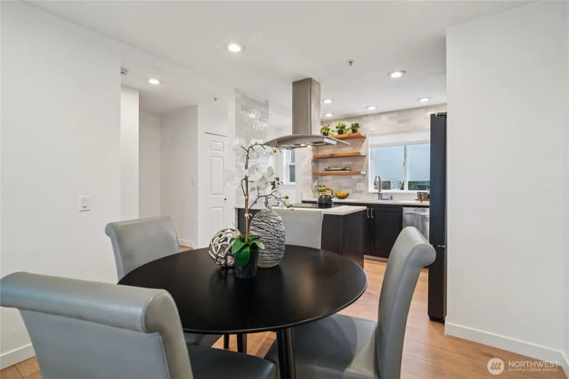 Property photo for 127 25th Avenue E #b, Seattle photo 12