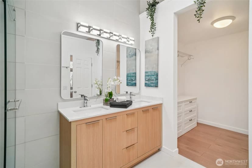 Property photo for 127 25th Avenue E #b, Seattle photo 30