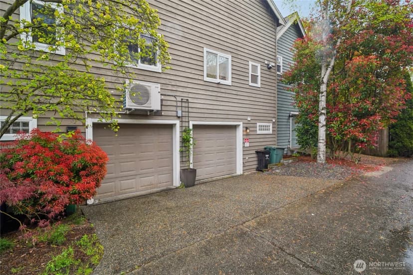 Property photo for 127 25th Avenue E #b, Seattle photo 37