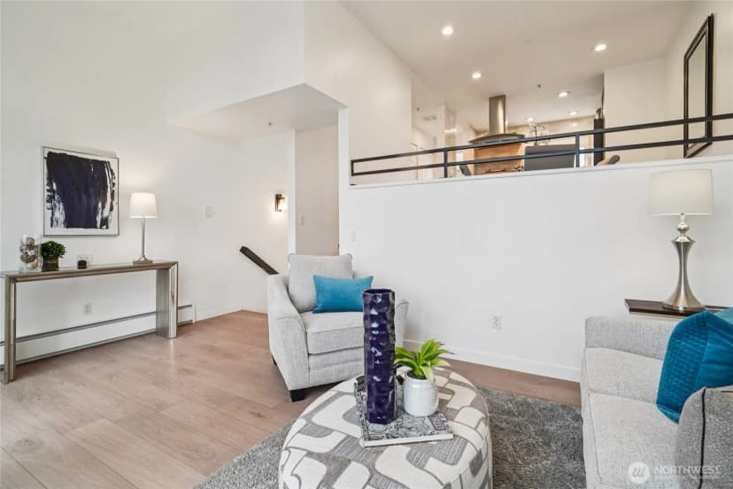 Property photo for 127 25th Avenue E #b, Seattle photo 8