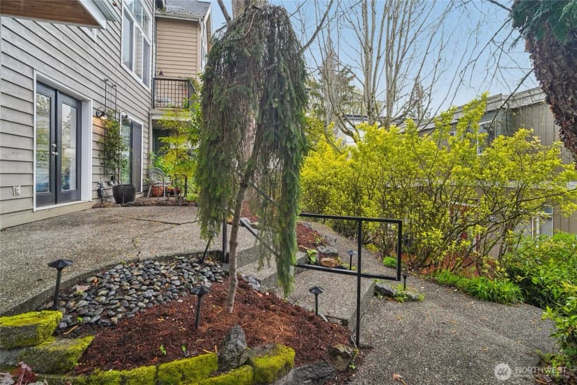 Property photo for 127 25th Avenue E #b, Seattle photo 38