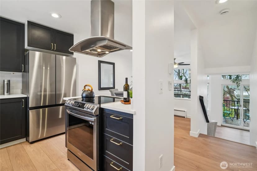 Property photo for 127 25th Avenue E #b, Seattle photo 21