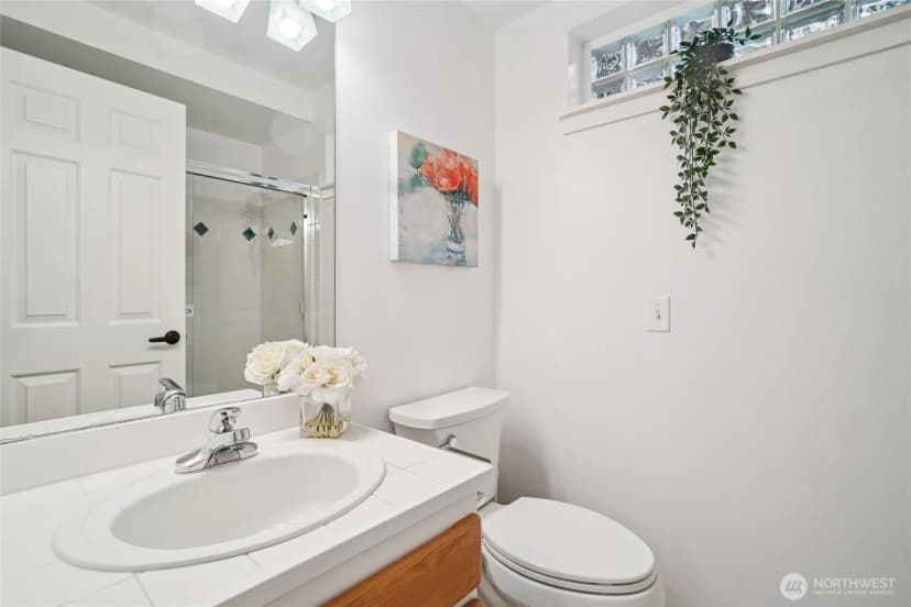 Property photo for 127 25th Avenue E #b, Seattle photo 7