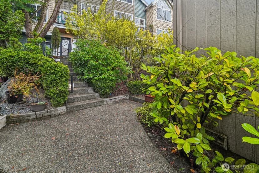 Property photo for 127 25th Avenue E #b, Seattle photo 39