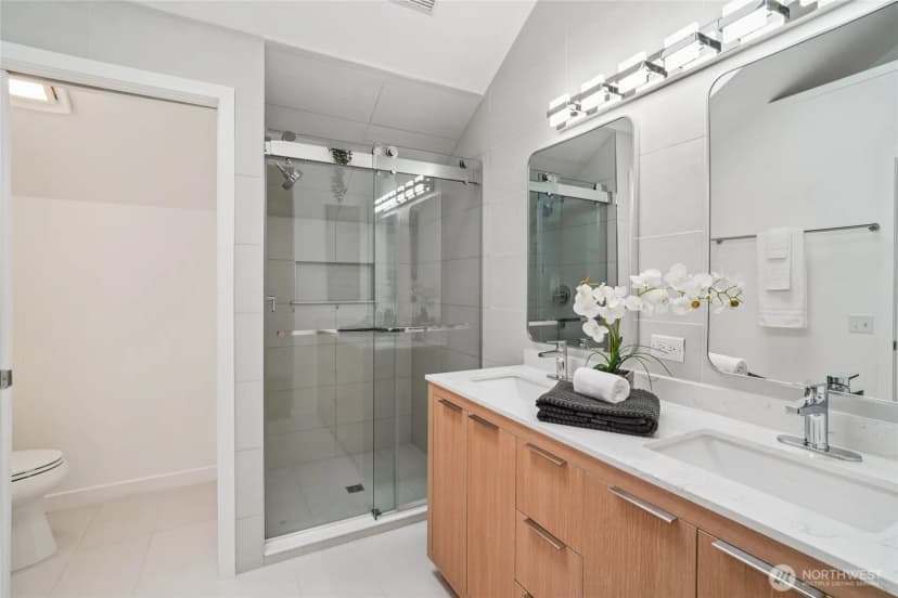 Property photo for 127 25th Avenue E #b, Seattle photo 29