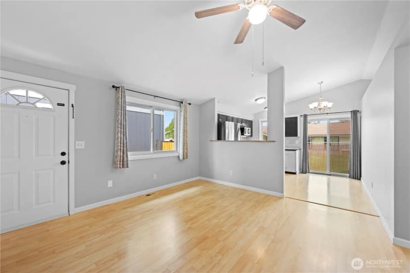 Property photo for 709 Lois Lane, Sultan photo 3