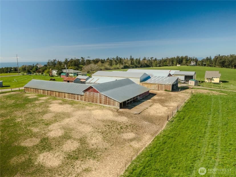 Property photo for 886 West Beach Road, Coupeville photo 21