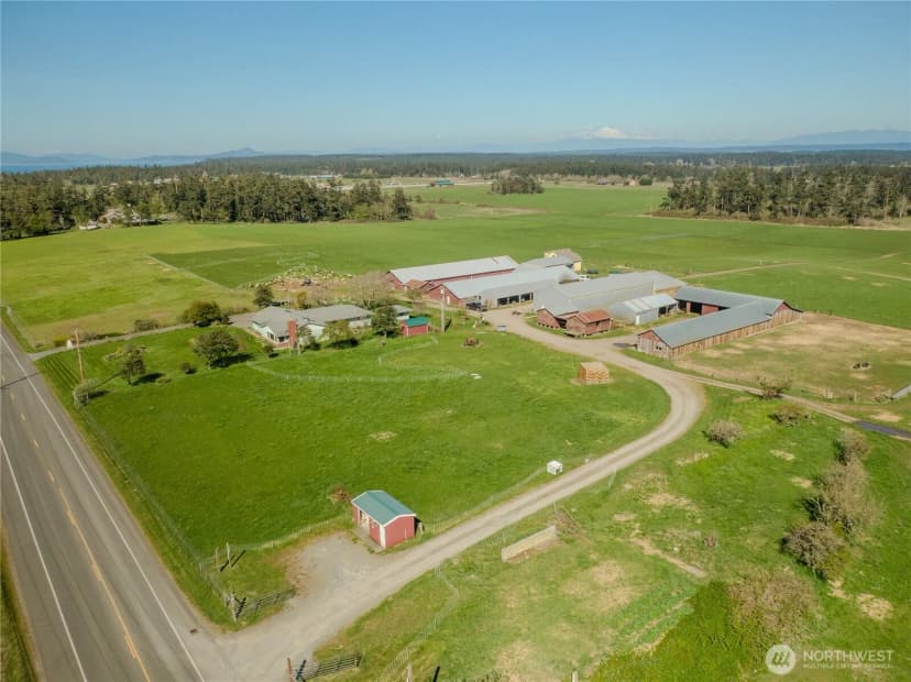Property photo for 886 West Beach Road, Coupeville photo 9