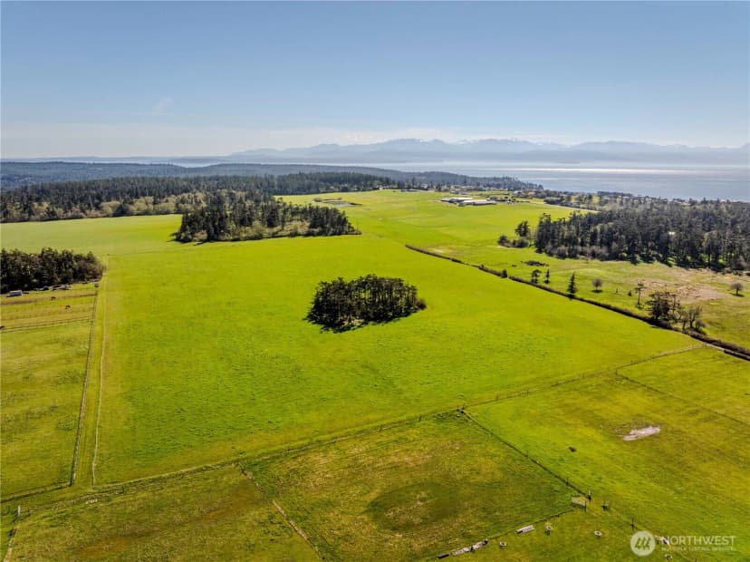 Property photo for 886 West Beach Road, Coupeville photo 7