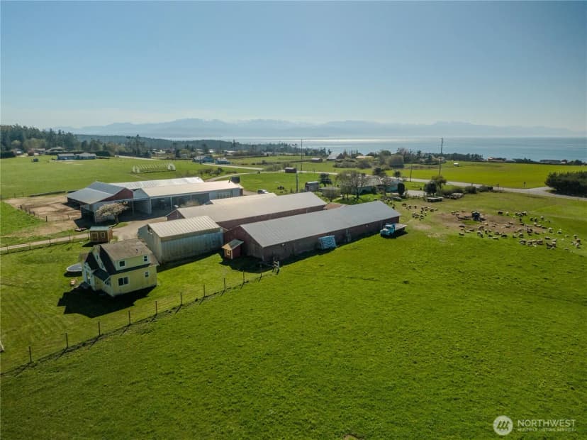 Property photo for 886 West Beach Road, Coupeville photo 19
