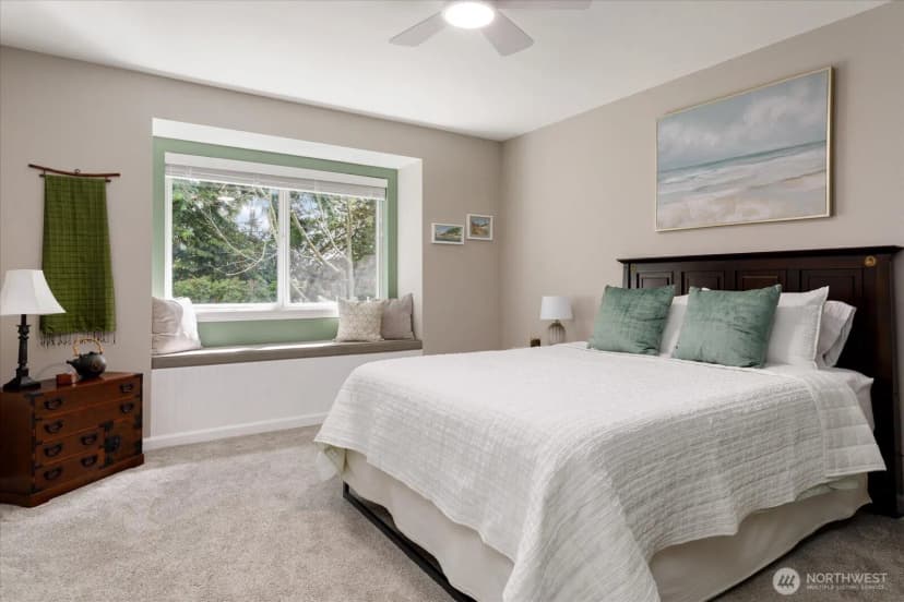 Property photo for 2418 James Place #402, Langley photo 11