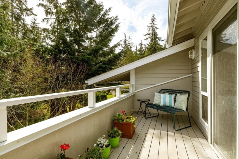 Property photo for 2418 James Place #402, Langley photo 27