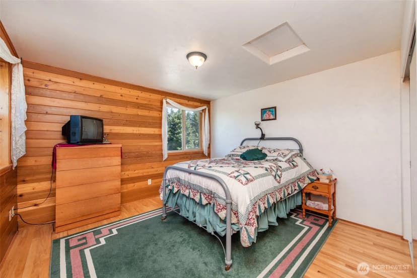 Property photo for 1688 Finn Hall Road, Port Angeles photo 23