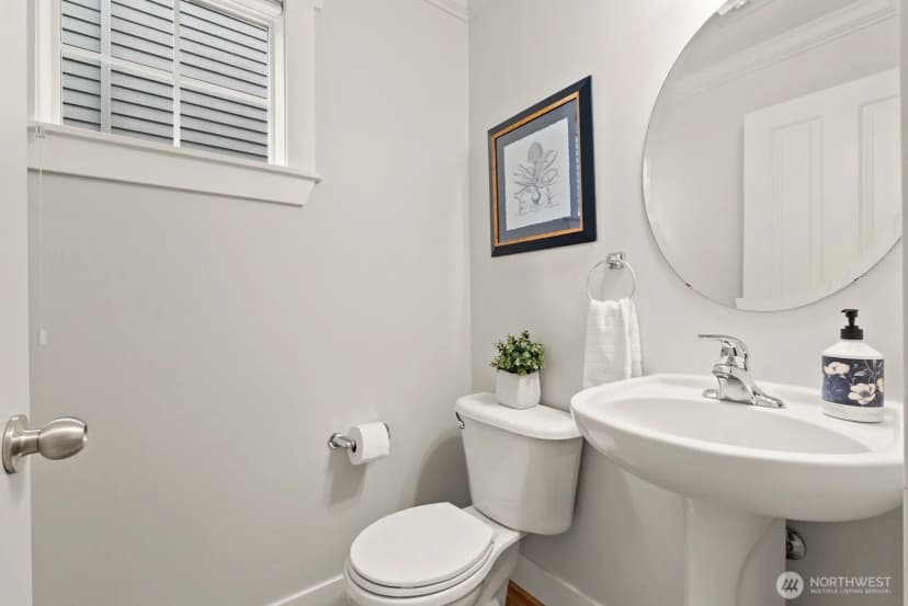 Property photo for 121 21st Avenue E #c, Seattle photo 19