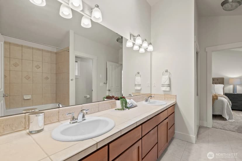 Property photo for 121 21st Avenue E #c, Seattle photo 24