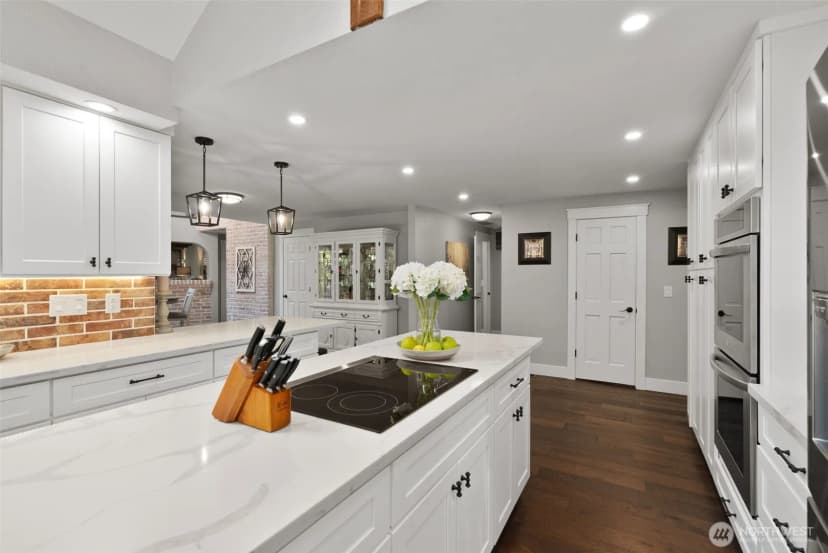 Property photo for 11509 Madera Circle Sw, Lakewood photo 11