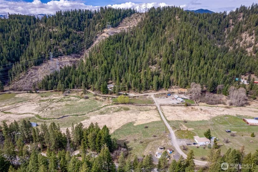 Property photo for 17384 Chumstick Highway, Leavenworth photo 2