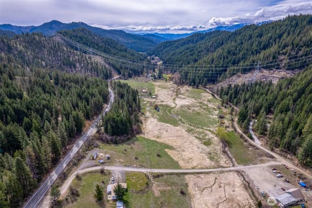 Property photo for 17384 Chumstick Highway, Leavenworth photo 3