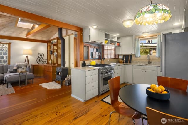Property photo for 2321 Fairview Avenue E #4, Seattle photo 5