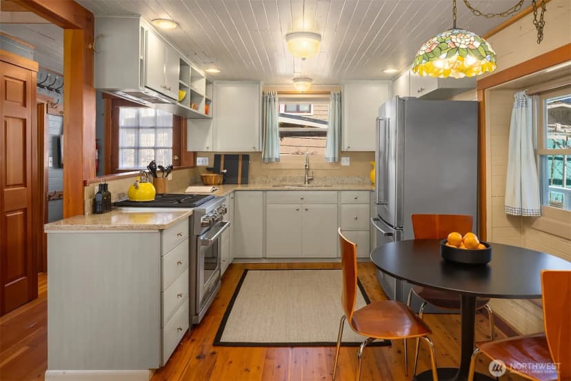 Property photo for 2321 Fairview Avenue E #4, Seattle photo 9