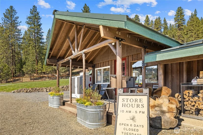 Property photo for 10692 Teanaway Road, Cle Elum