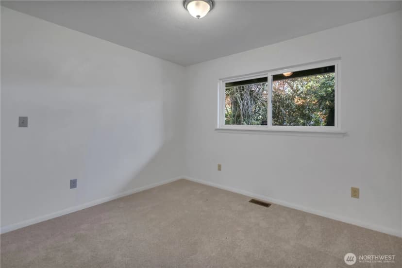 Property photo for 21306 109th Avenue Se, Kent photo 22