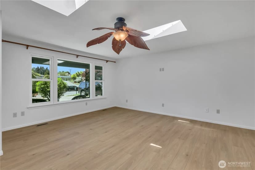 Property photo for 21306 109th Avenue Se, Kent photo 5