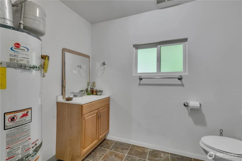Property photo for 21306 109th Avenue Se, Kent photo 24