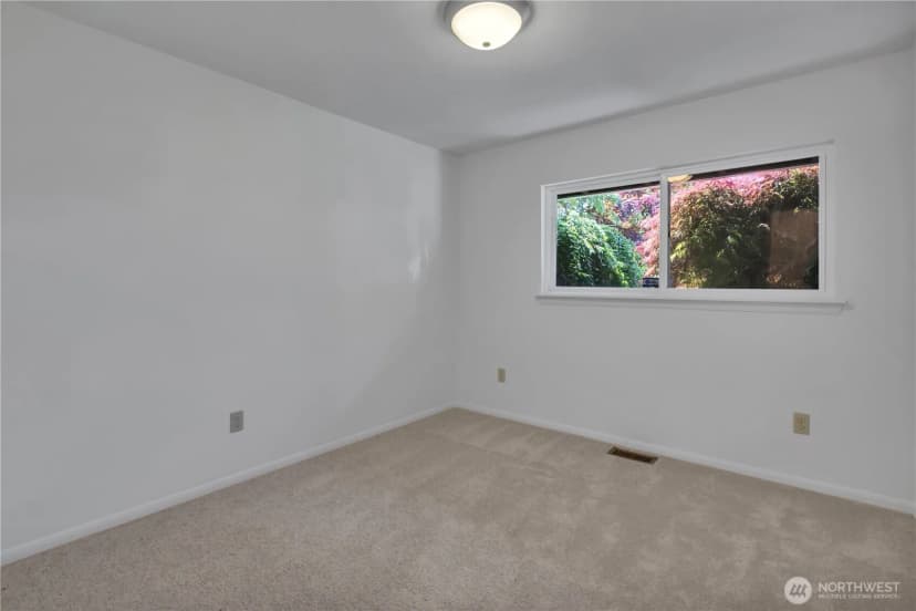 Property photo for 21306 109th Avenue Se, Kent photo 23