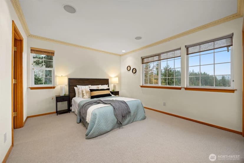 Property photo for 1231 Broad Street, Bellingham photo 16