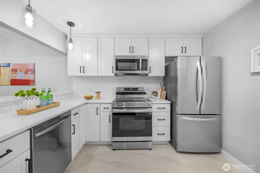 Property photo for 13680 Ne 69th Street #635, Redmond photo 4