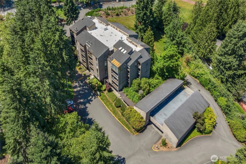Property photo for 13680 Ne 69th Street #635, Redmond photo 29