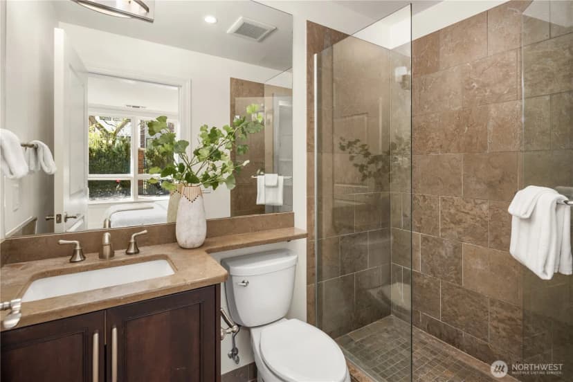 Property photo for 1185 Harvard Avenue E #1, Seattle photo 35