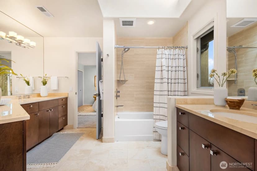 Property photo for 18206 Nw Montreux Drive, Issaquah photo 18