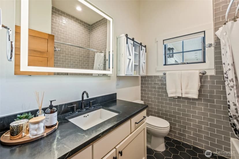 Property photo for 20272 Rd 11 Nw, Quincy photo 39