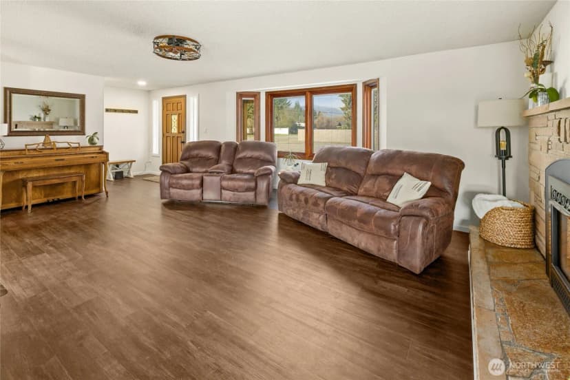 Property photo for 309 7th Street, South Cle Elum photo 9
