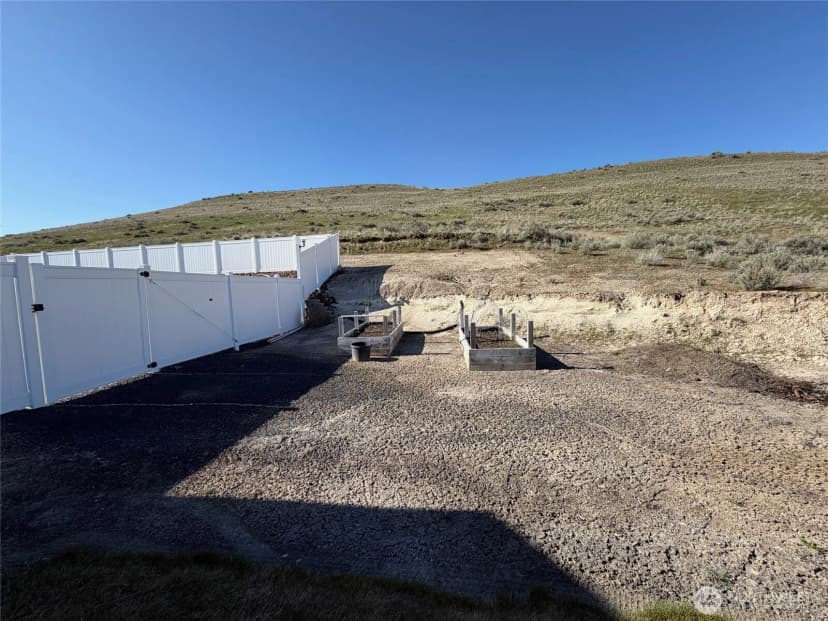 Property photo for 522 Adobe Way, Selah photo 34