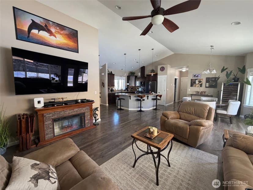 Property photo for 522 Adobe Way, Selah photo 10