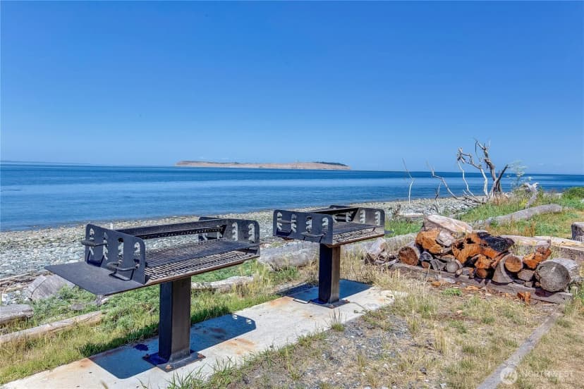 Property photo for 80 Vancouver Drive, Port Townsend photo 38