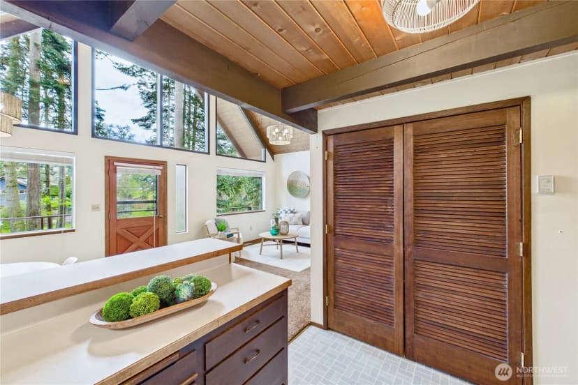 Property photo for 80 Vancouver Drive, Port Townsend photo 10