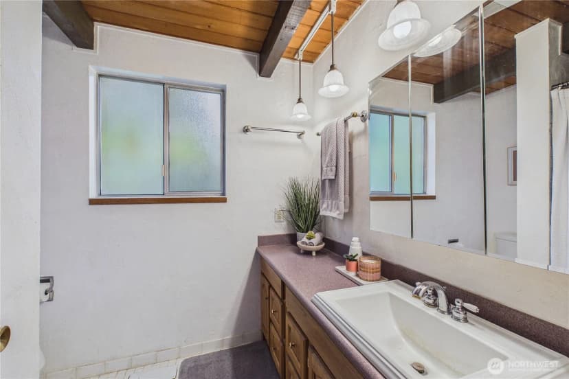 Property photo for 80 Vancouver Drive, Port Townsend photo 14